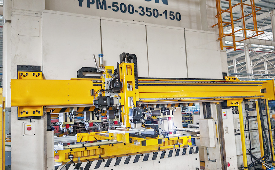 單機壁掛式三次元機械手